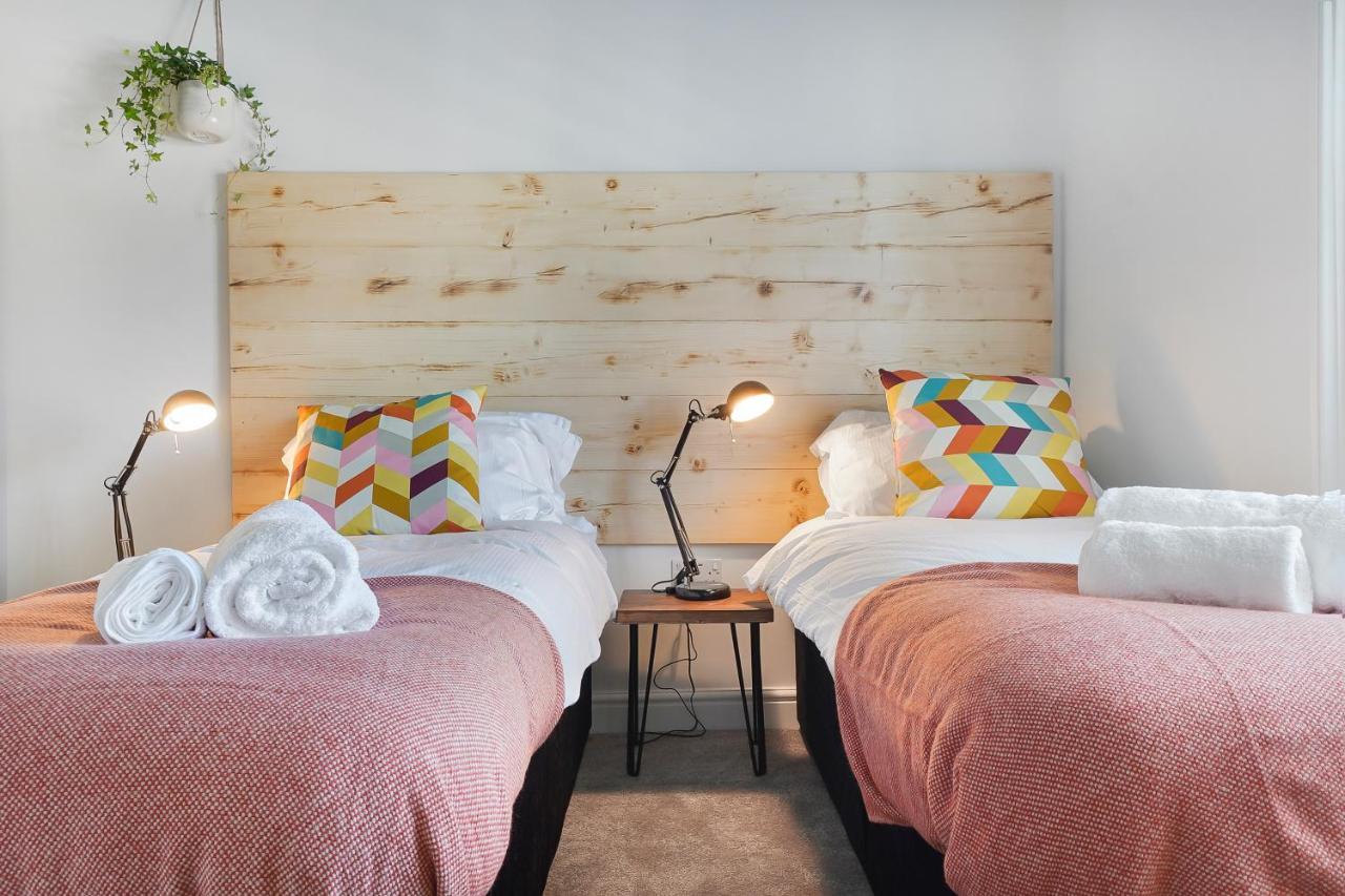 Stylish Eco Aparthotel In Фолкстон Екстер'єр фото