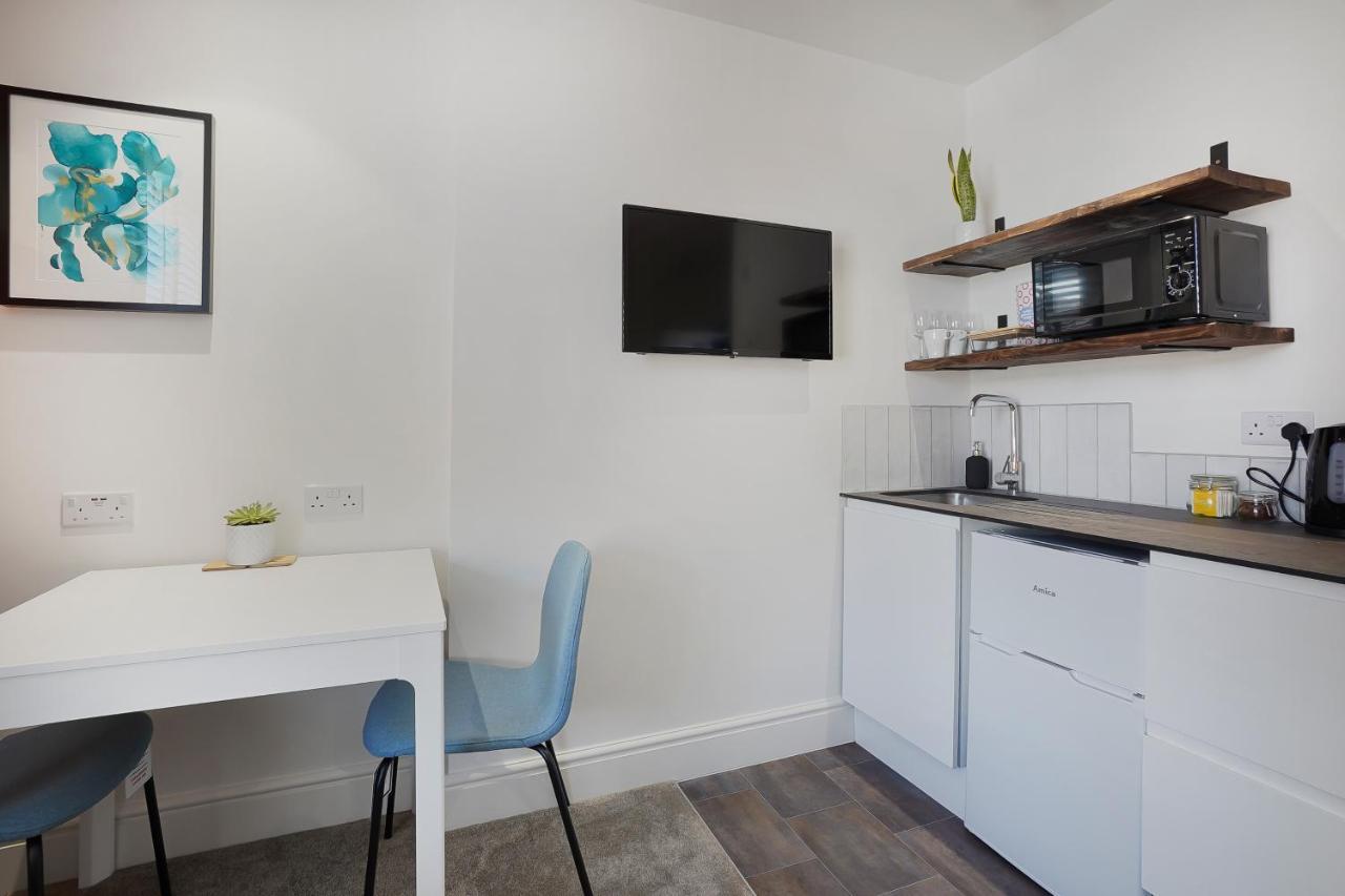 Stylish Eco Aparthotel In Фолкстон Екстер'єр фото