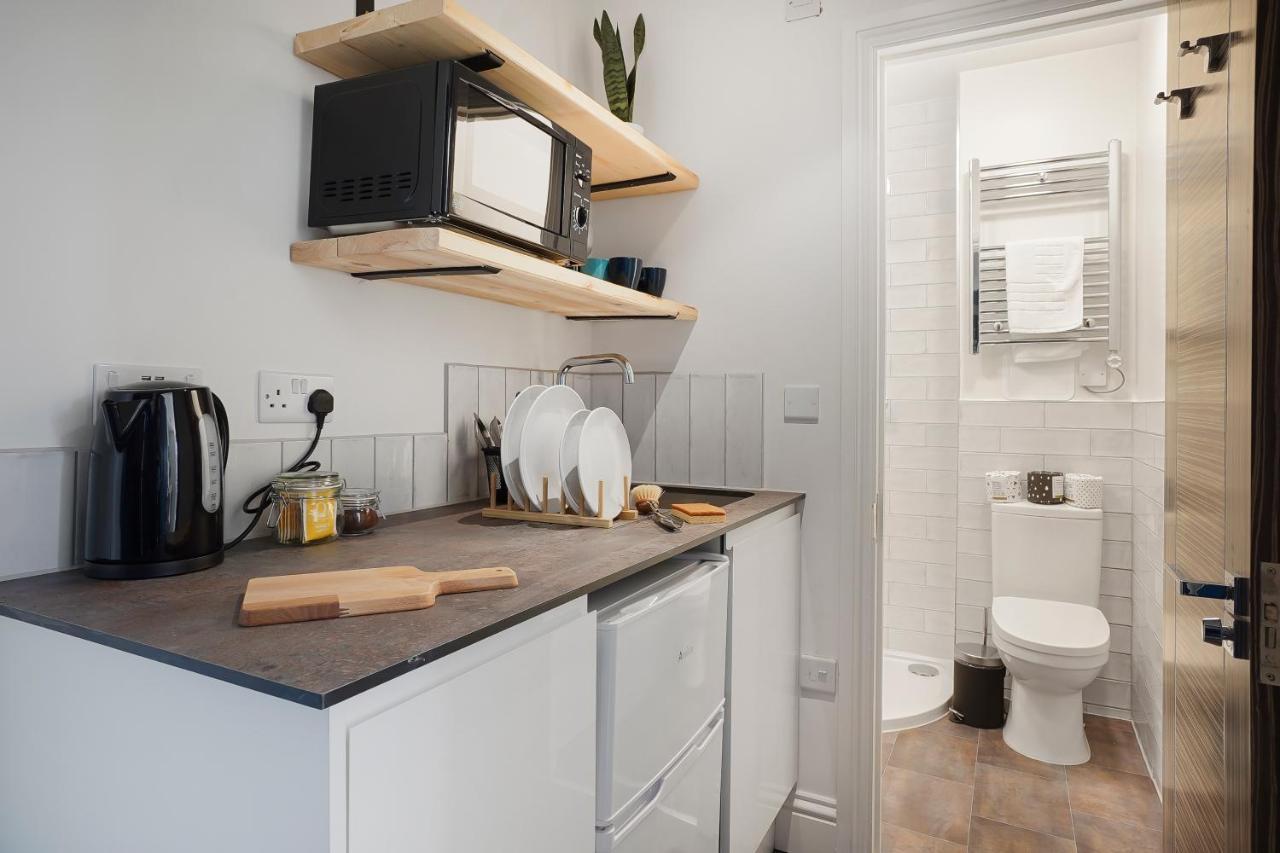 Stylish Eco Aparthotel In Фолкстон Екстер'єр фото